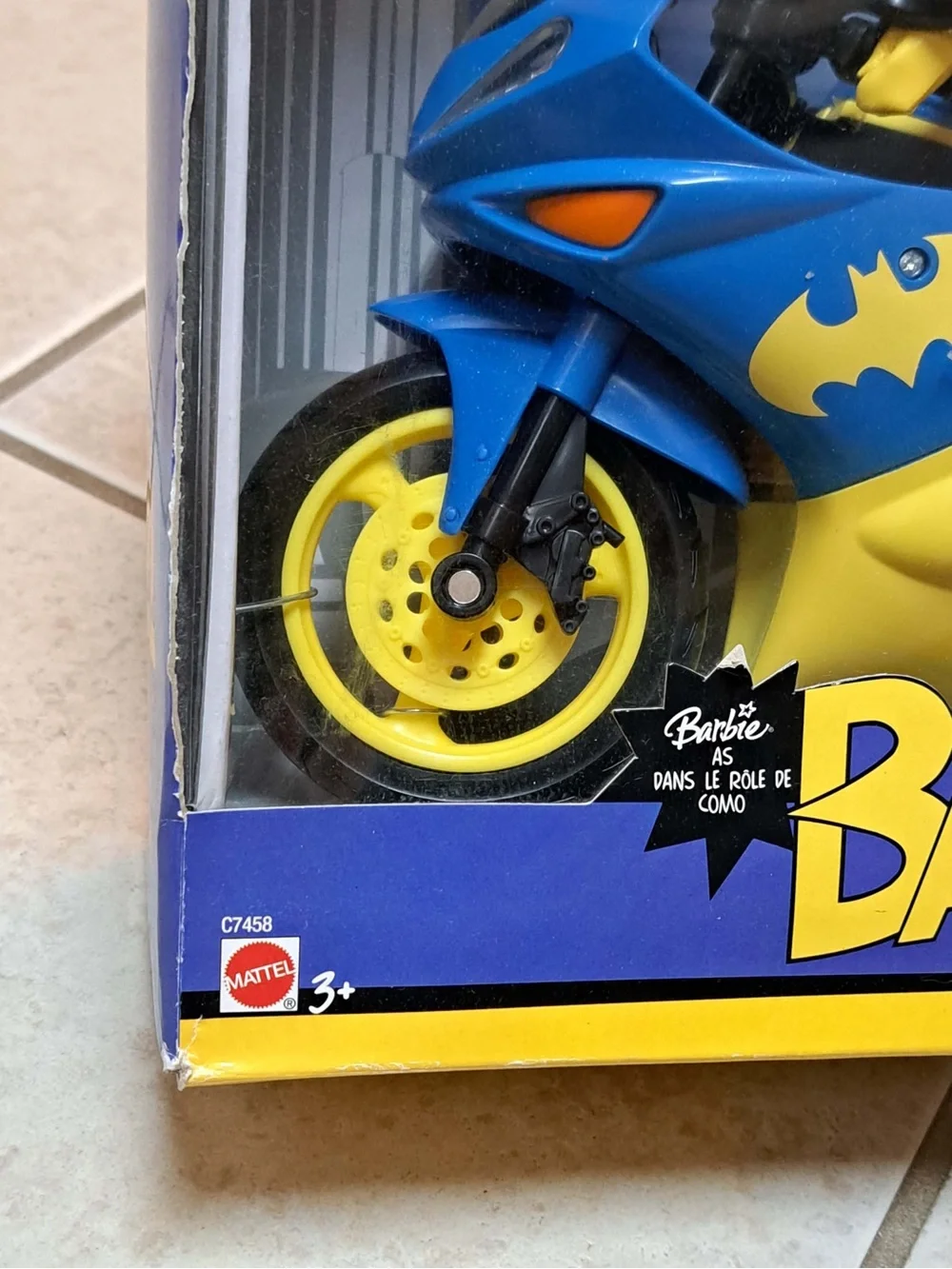Barbie 2003 Mattel Barbie as Batgirl doll set (model C7458)